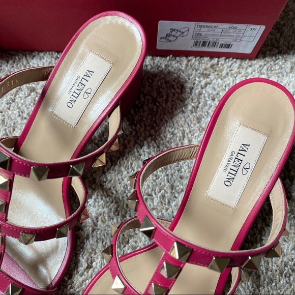 Valentino Rockstud Slide Sandals (60mm) - Picture 6 of 12